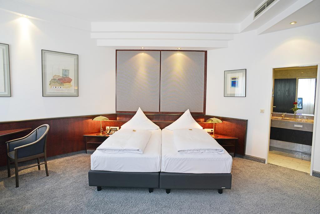 Messehotel Europe Щутгарт Екстериор снимка
